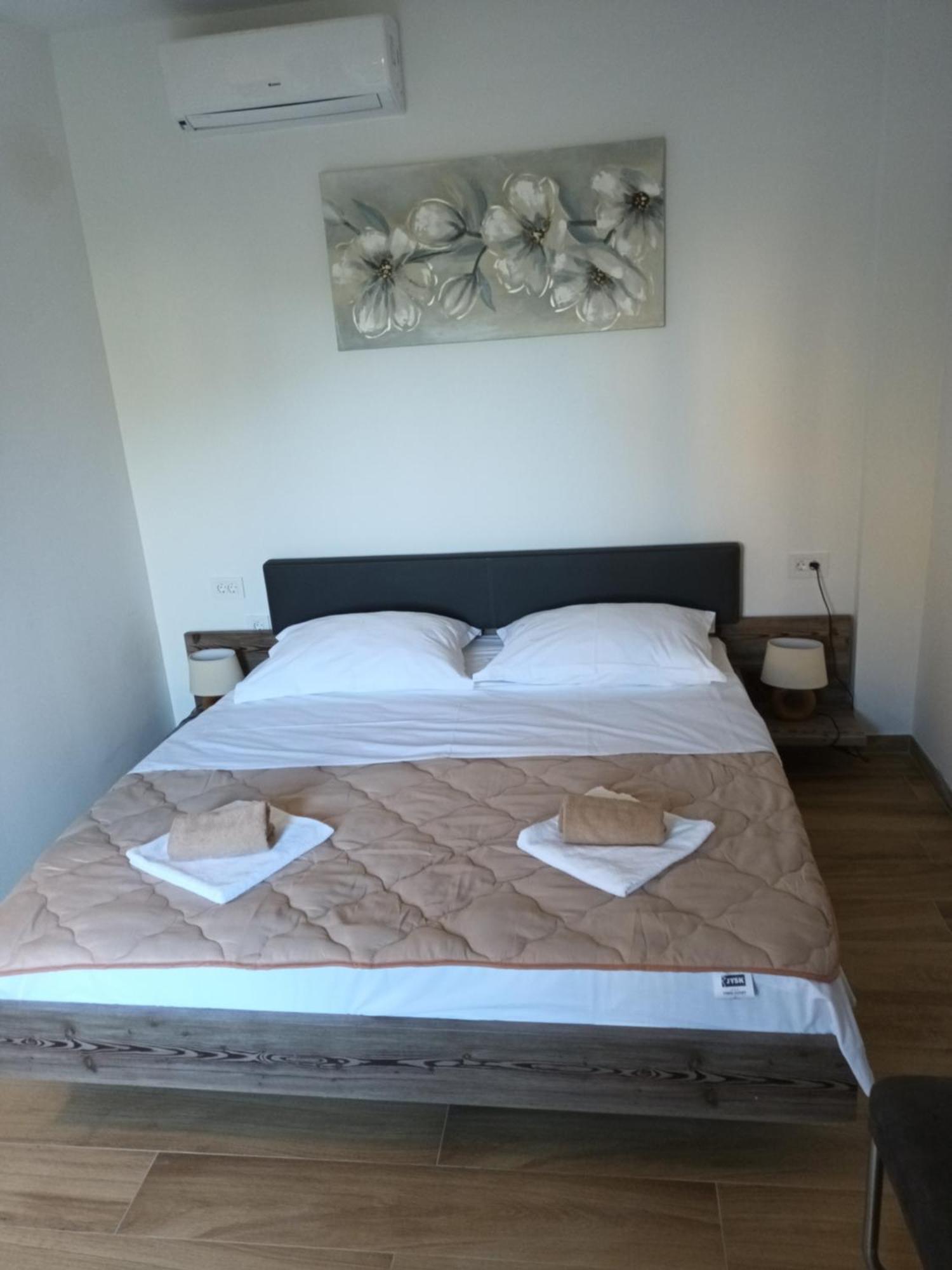 Stars Palace Zaboric Room photo